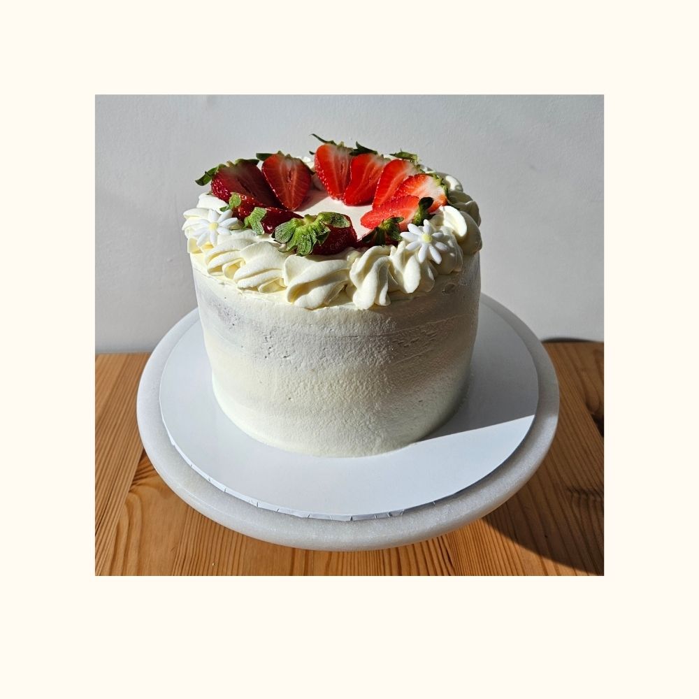 Fresh Strawberry & Cream Cake