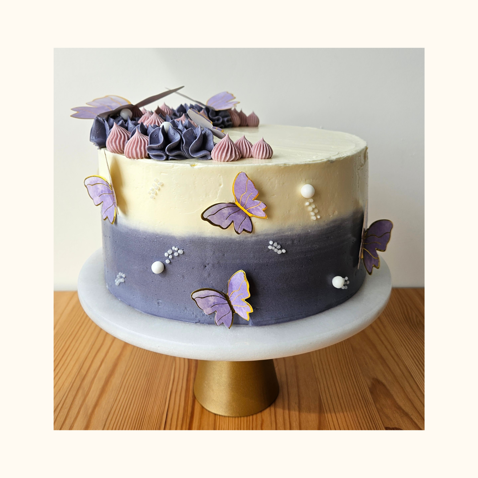 White & Purple with Butterflies Cake - Vegan Ⓥ